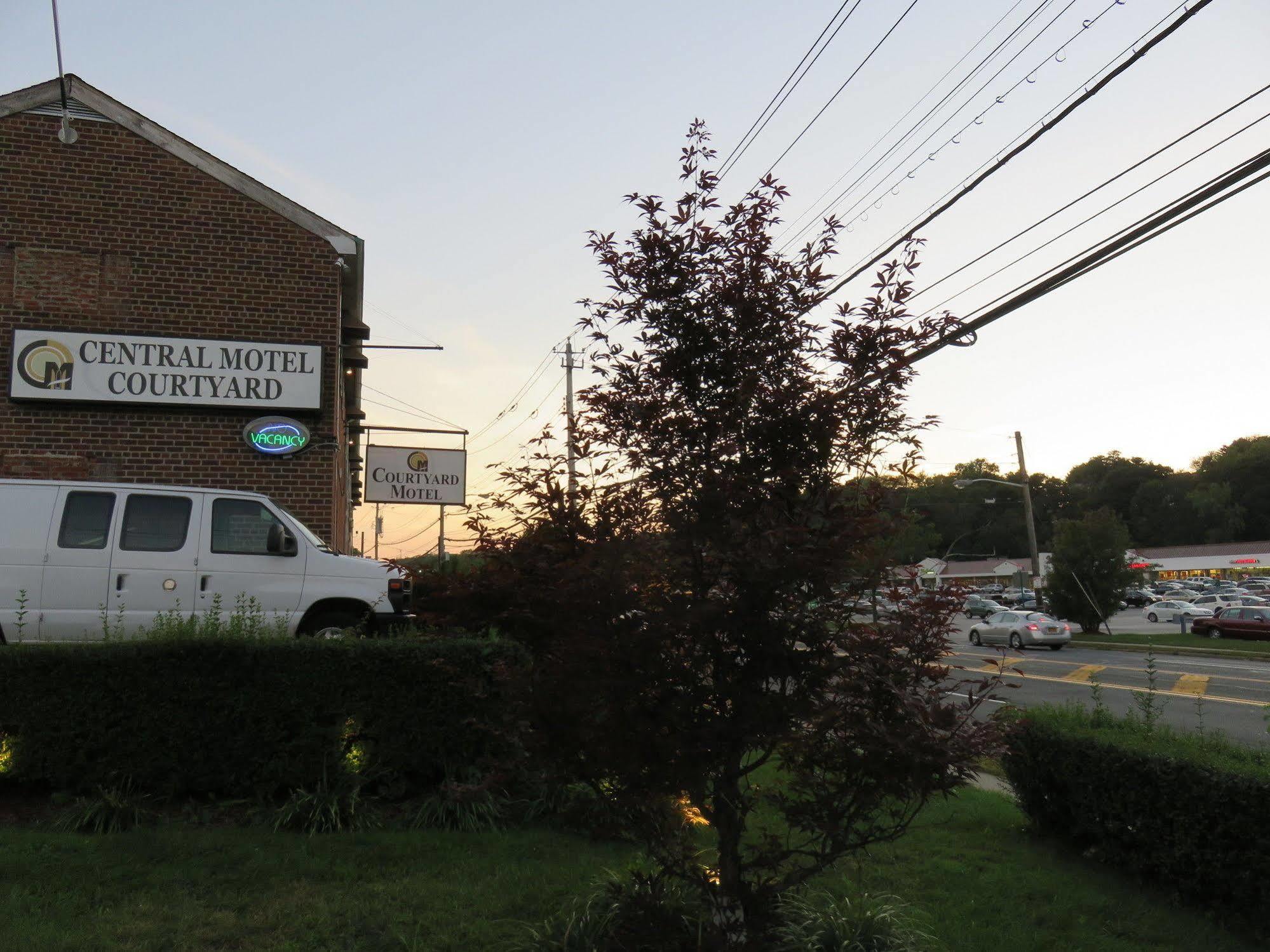 Central Motel Courtyard White Plains Eksteriør bilde