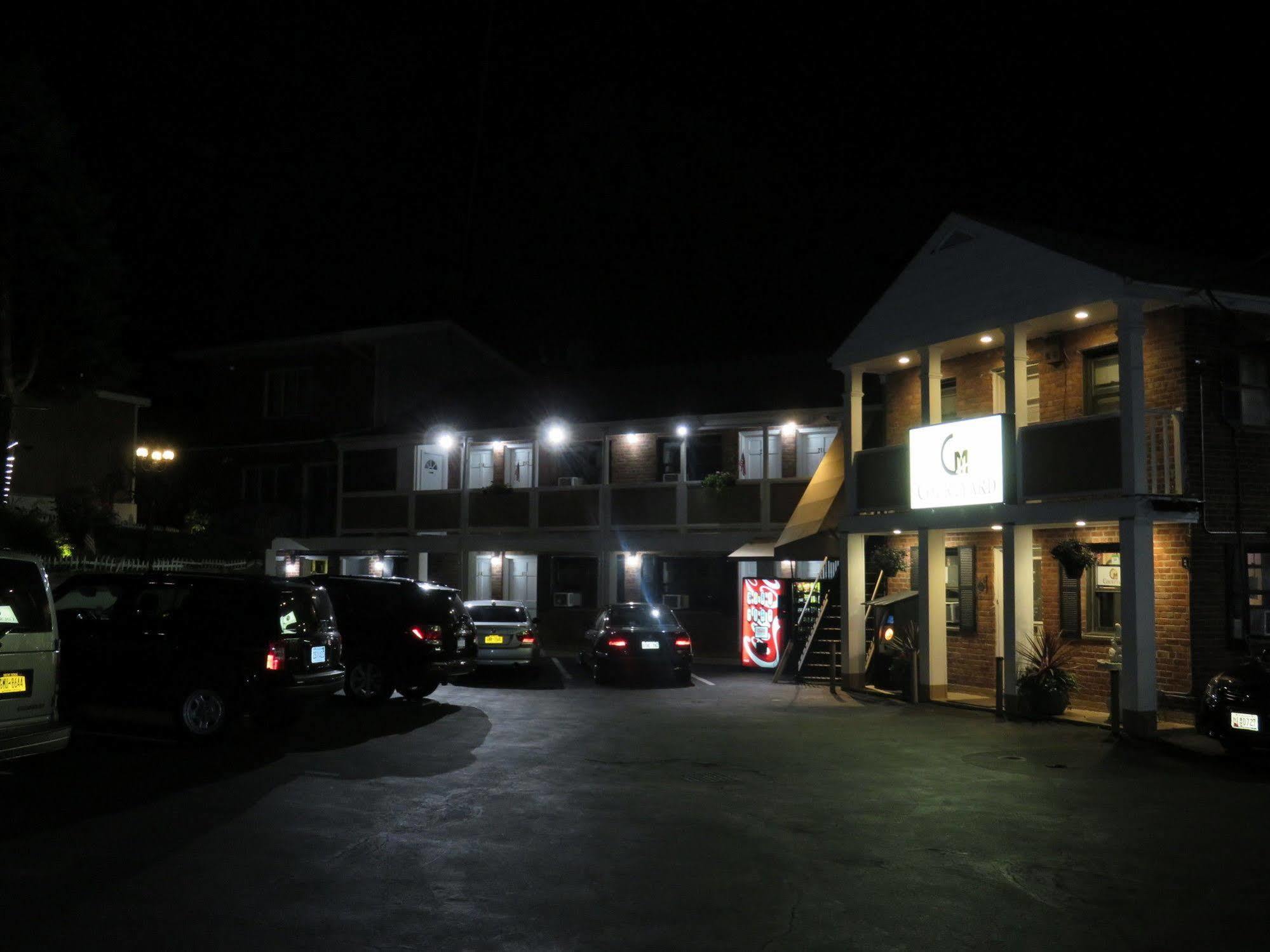 Central Motel Courtyard White Plains Eksteriør bilde