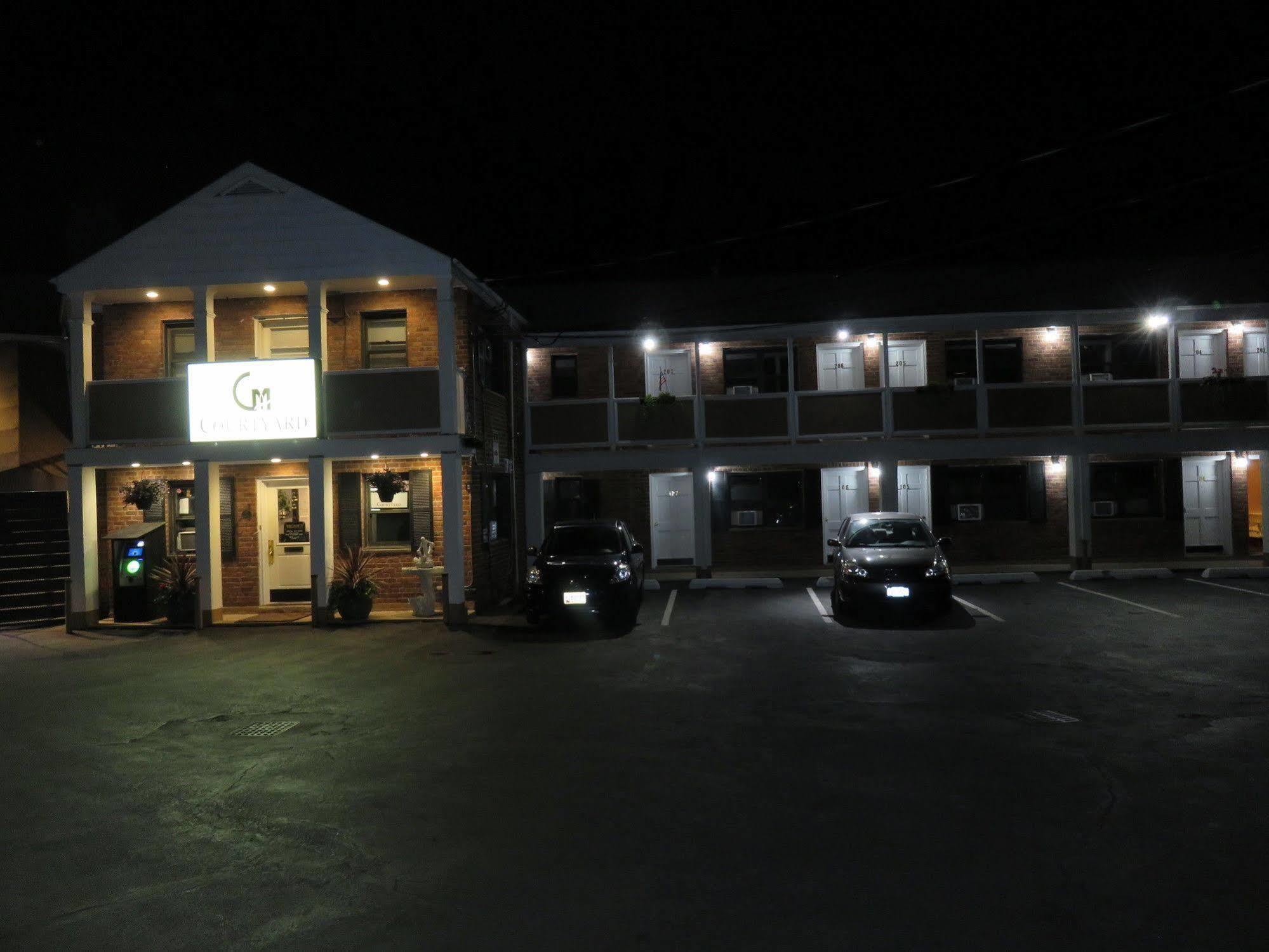 Central Motel Courtyard White Plains Eksteriør bilde