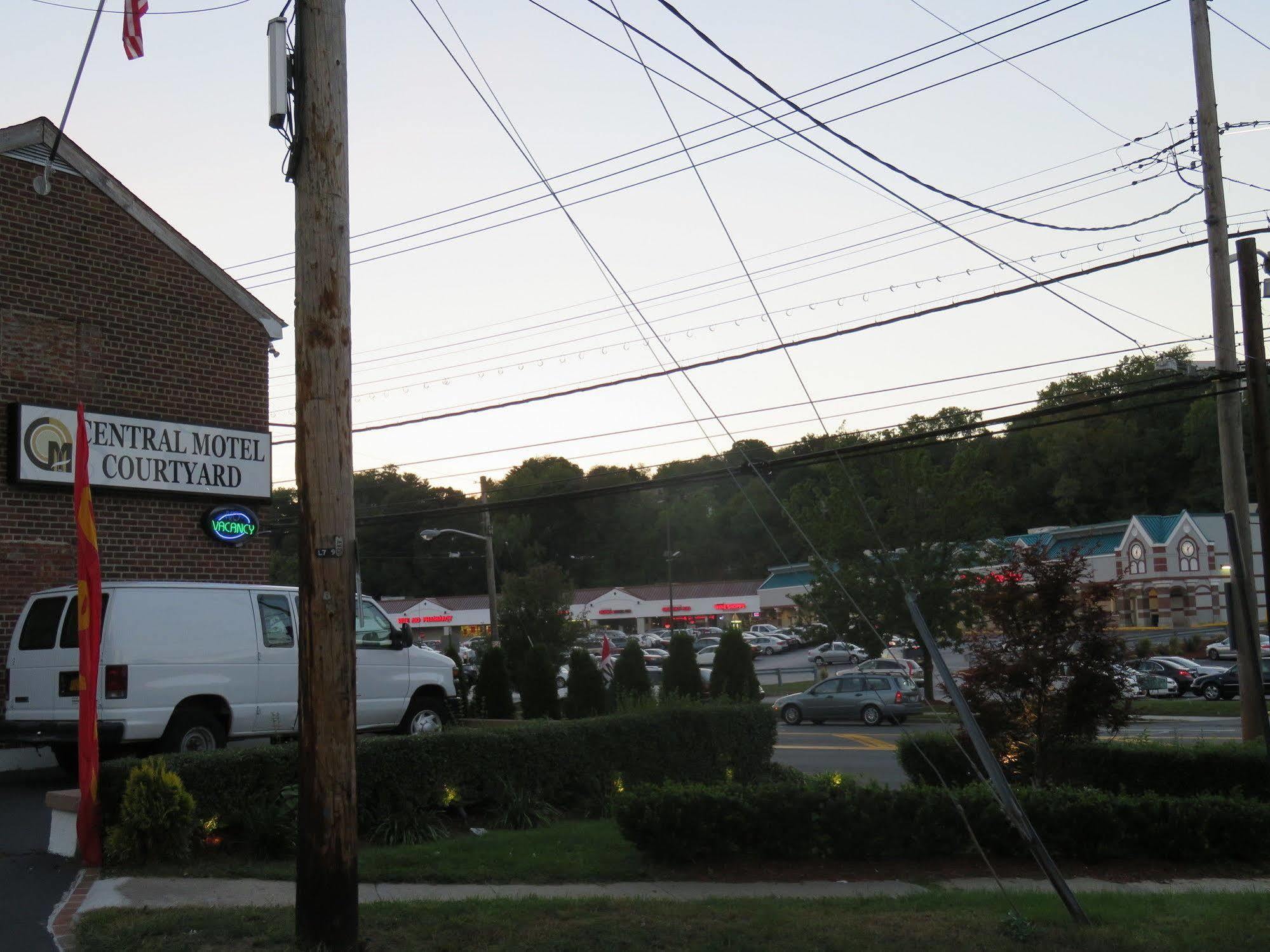 Central Motel Courtyard White Plains Eksteriør bilde