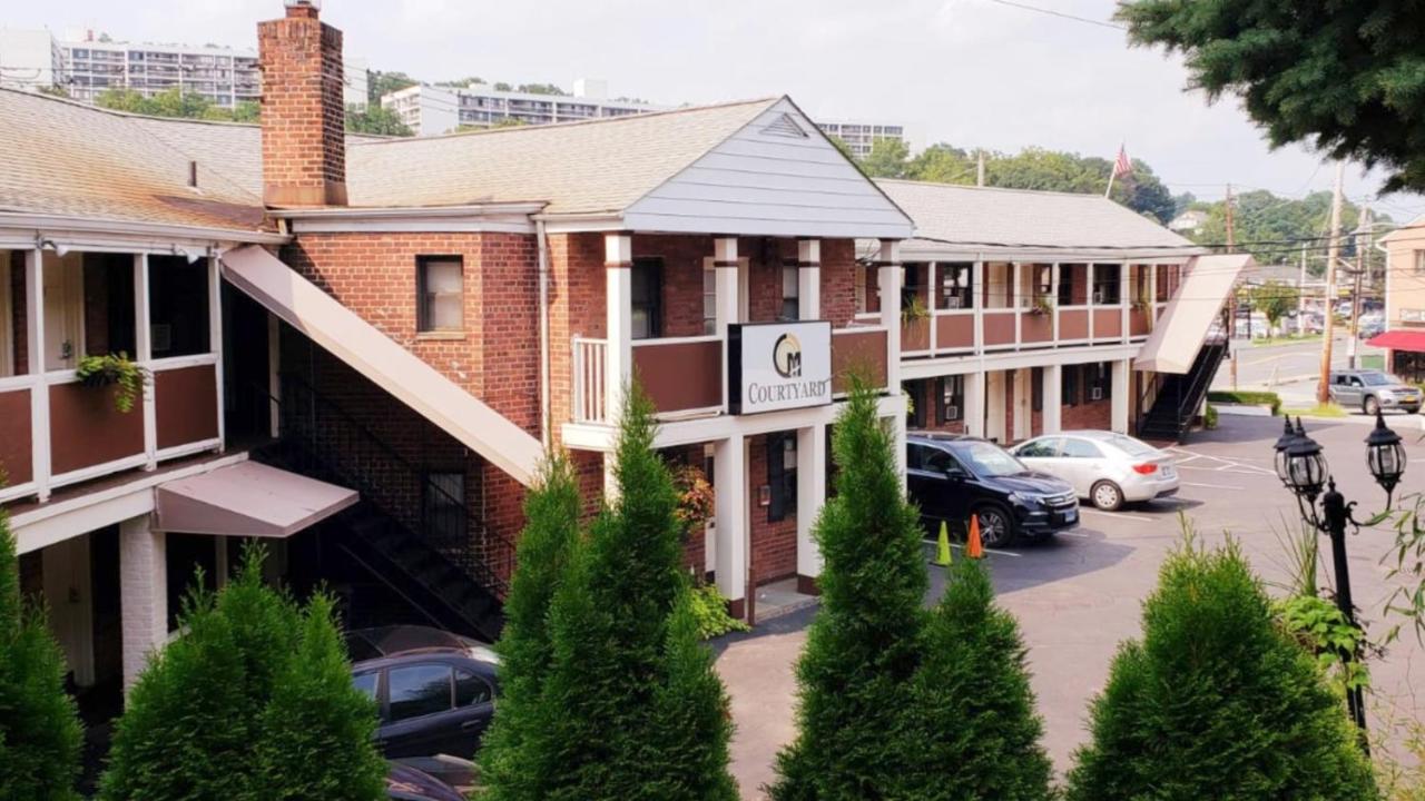 Central Motel Courtyard White Plains Eksteriør bilde
