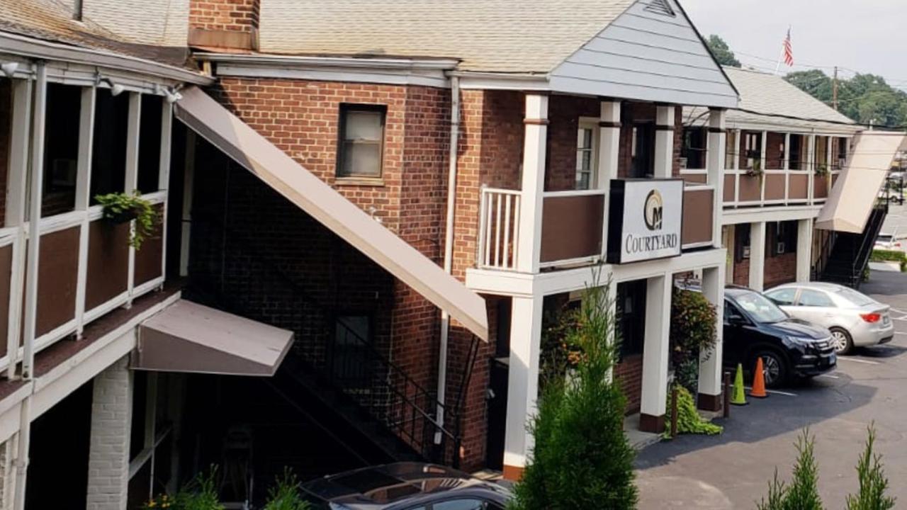 Central Motel Courtyard White Plains Eksteriør bilde